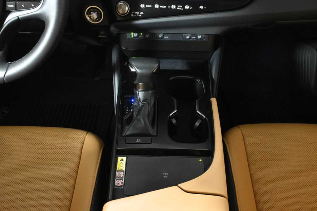 Used 2024 Lexus ES 250 w/ Premium Package AWD/4WD image 23