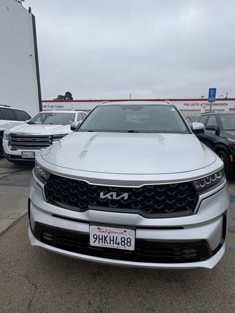 Used 2023 Kia Sorento EX FWD image 5