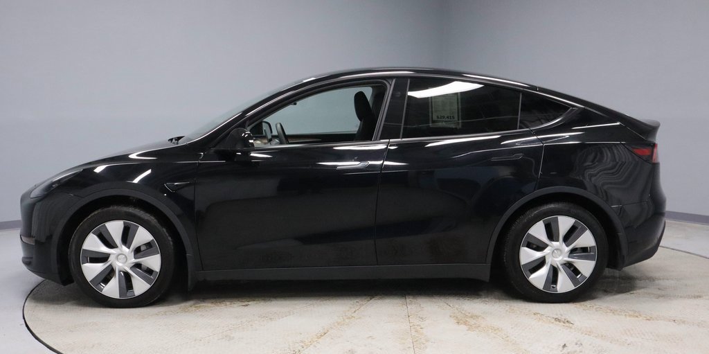 Used 2023 Tesla Model Y Long Range image 9