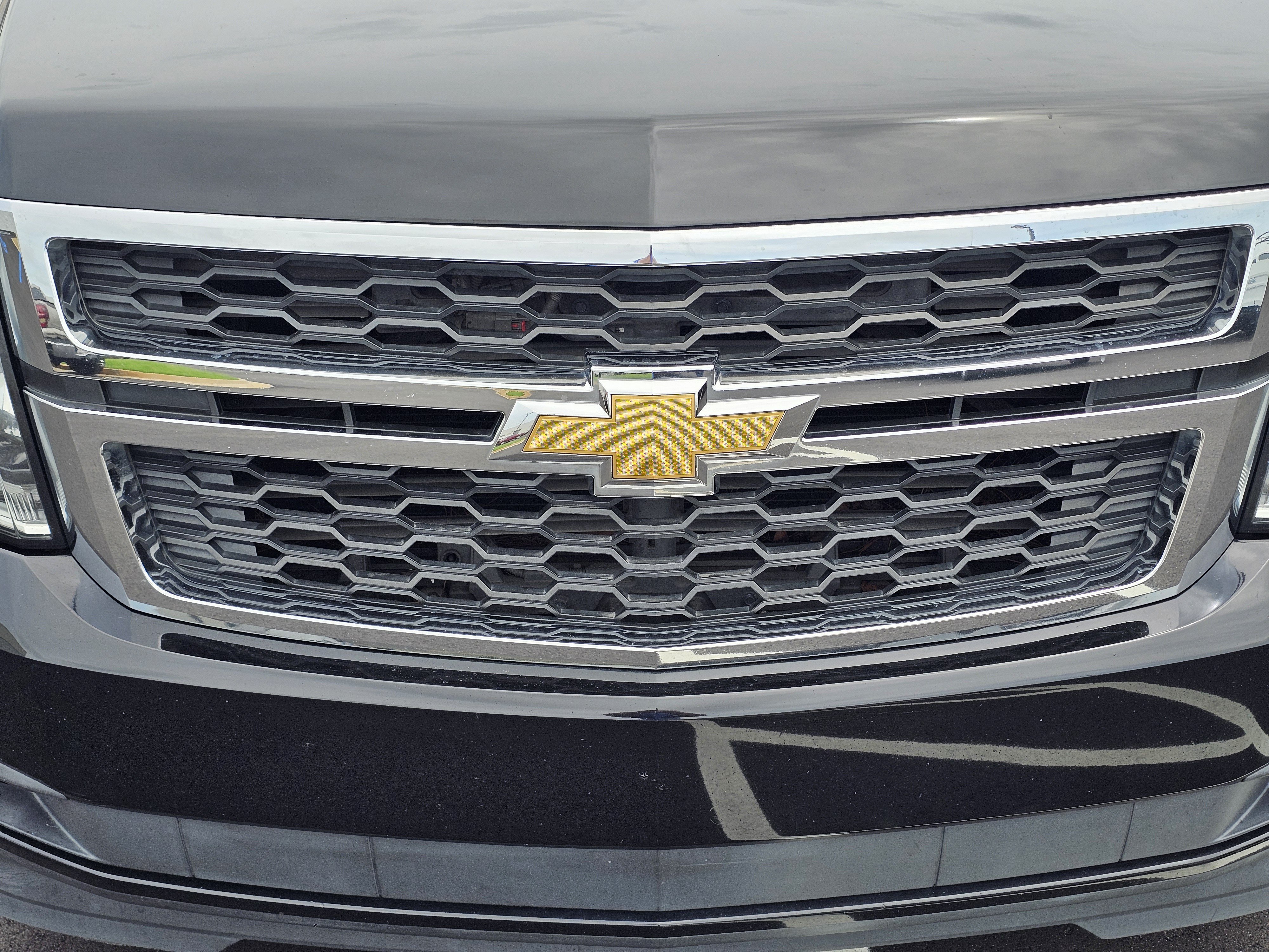 Used 2017 Chevrolet Tahoe LS RWD image 4