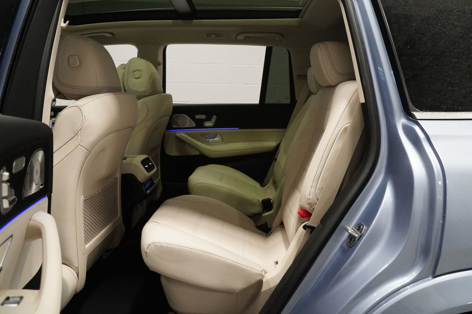 New 2026 Mercedes-Benz GLS 450 4MATIC image 16