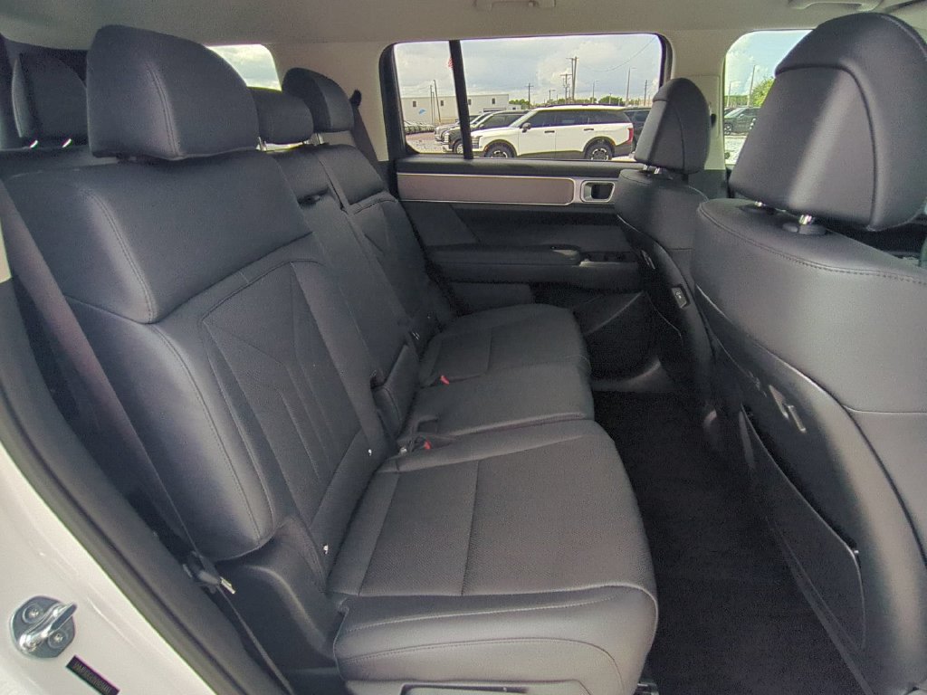 New 2027 Hyundai Santa Fe XRT AWD/4WD image 17