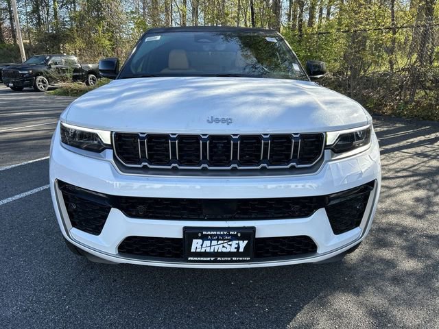 New 2026 Jeep Grand Cherokee Summit AWD/4WD image 3