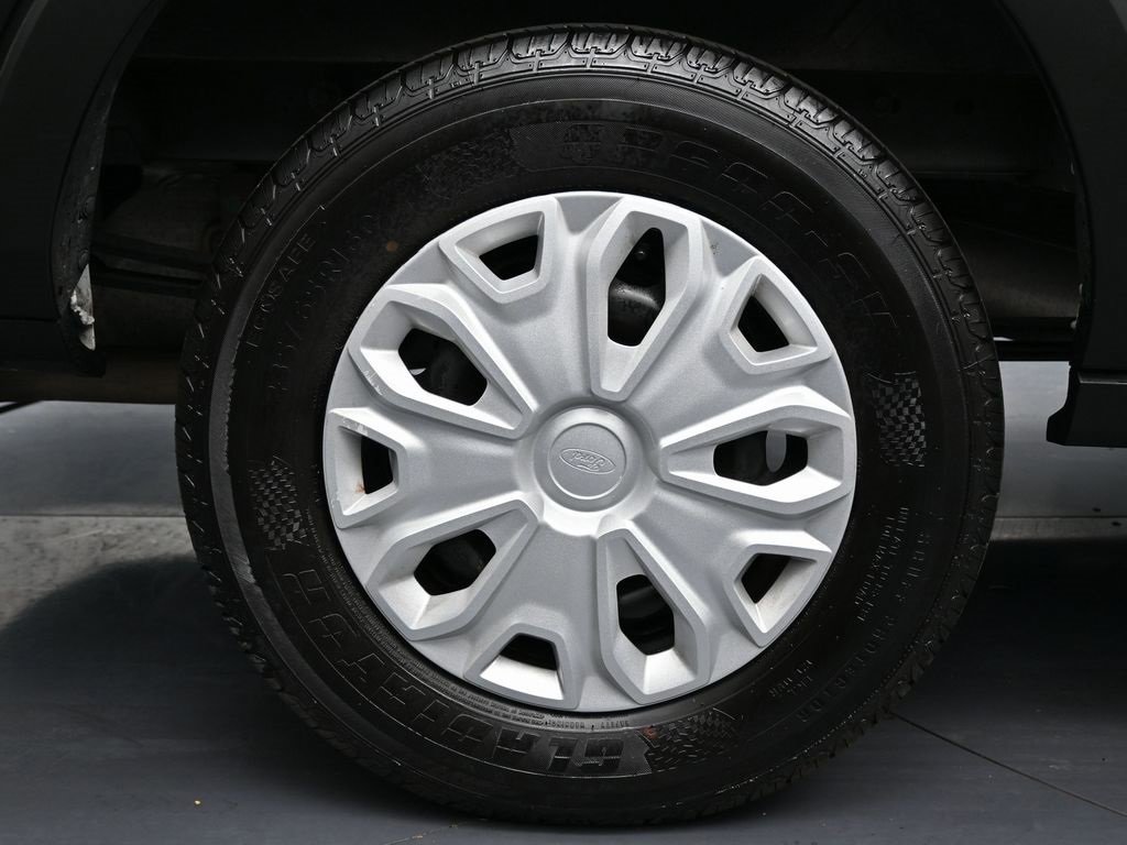 Used 2023 Ford Transit 350 XLT image 11