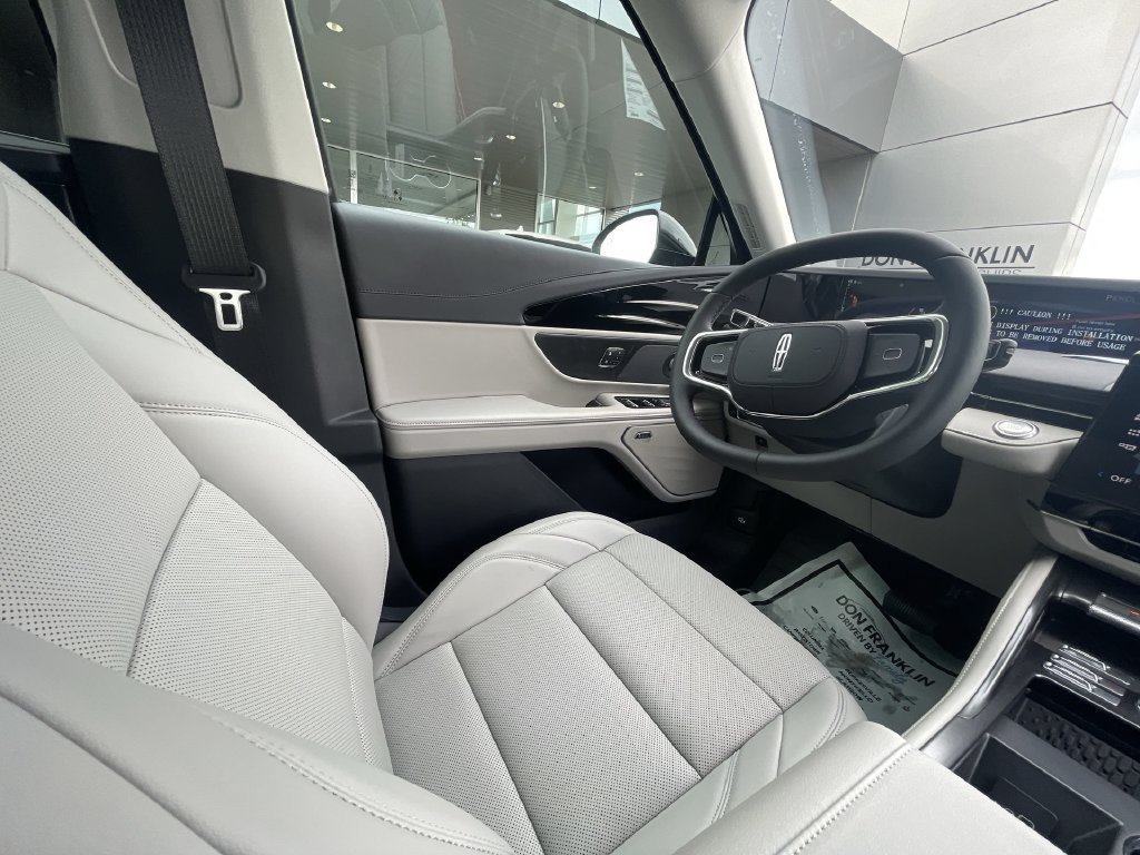 New 2026 Lincoln Nautilus Premier w/ Equipment Group 102A AWD/4WD image 15