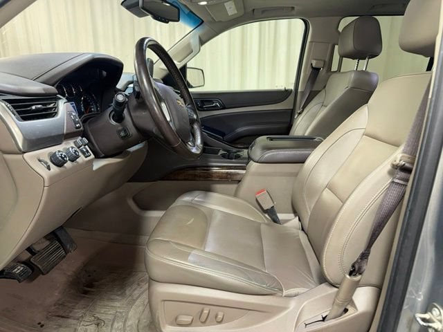 Used 2019 Chevrolet Suburban LT w/ LT Signature Package AWD/4WD image 14