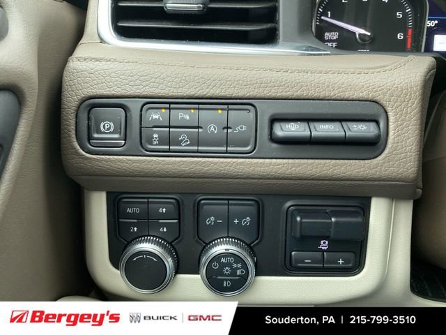 Certified 2021 GMC Yukon Denali w/ Denali Premium Package AWD/4WD image 21