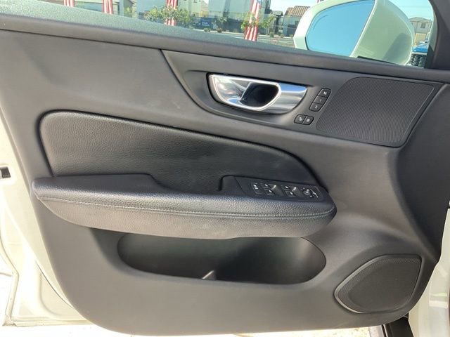 Used 2021 Volvo V60 T5 Cross Country w/ Advanced Package image 17