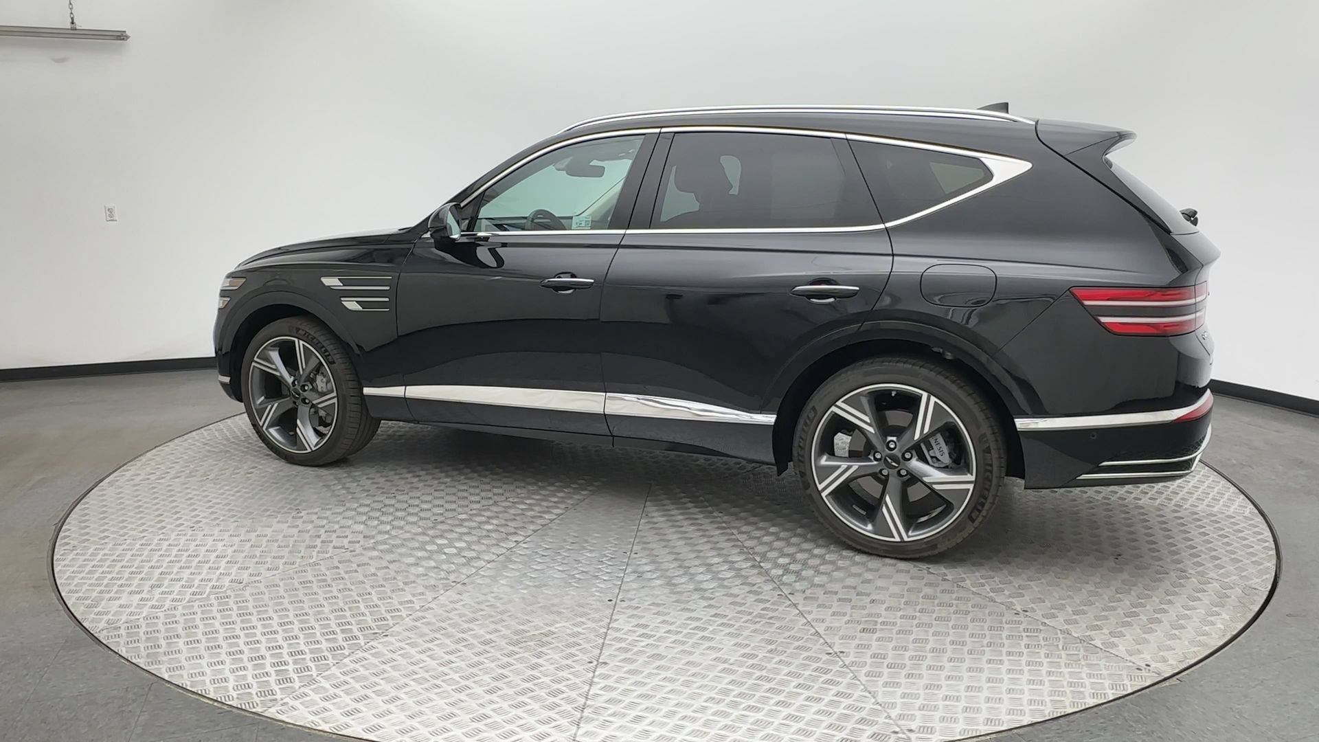 Certified 2026 Genesis GV80 2.5T Prestige AWD/4WD image 6