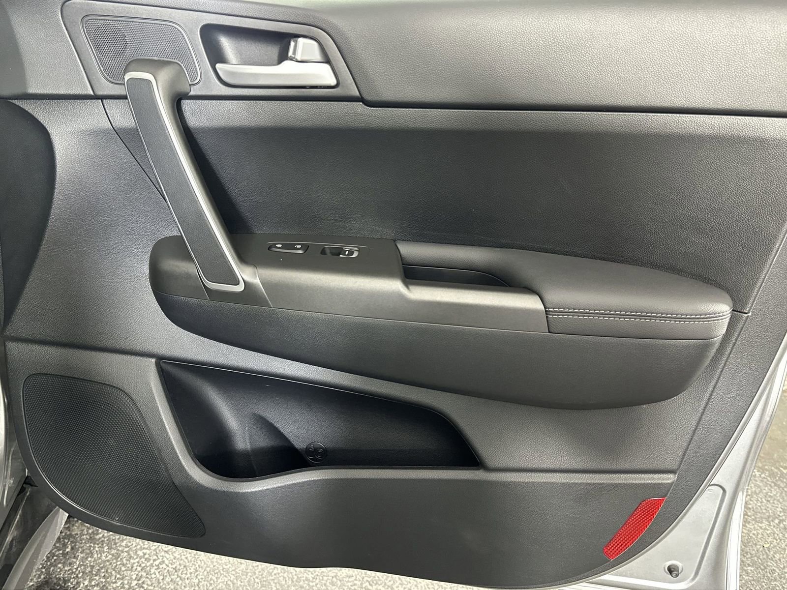 Used 2022 Kia Sportage LX image 30