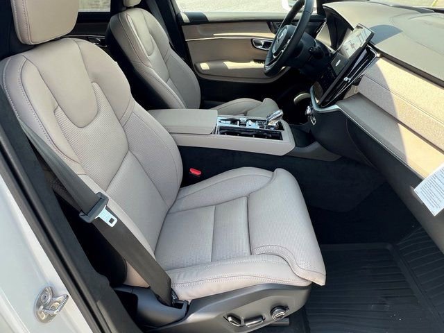 New 2026 Volvo XC90 B5 Ultra w/ Lounge Package image 9