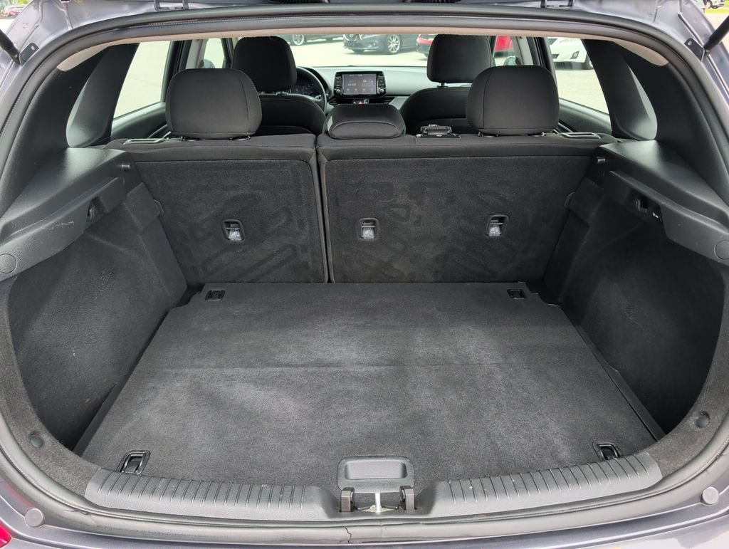 Used 2019 Hyundai Elantra GT FWD image 19