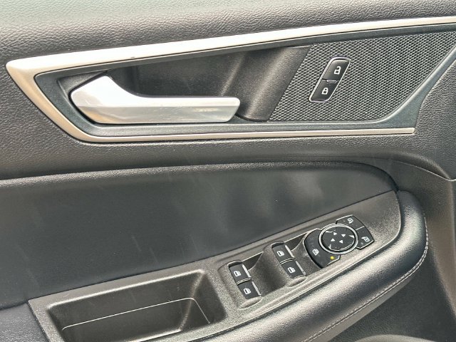 Used 2024 Ford Edge SEL AWD/4WD image 18