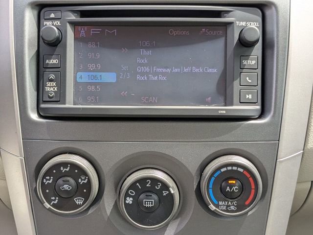 Used 2013 Toyota Corolla LE FWD image 15