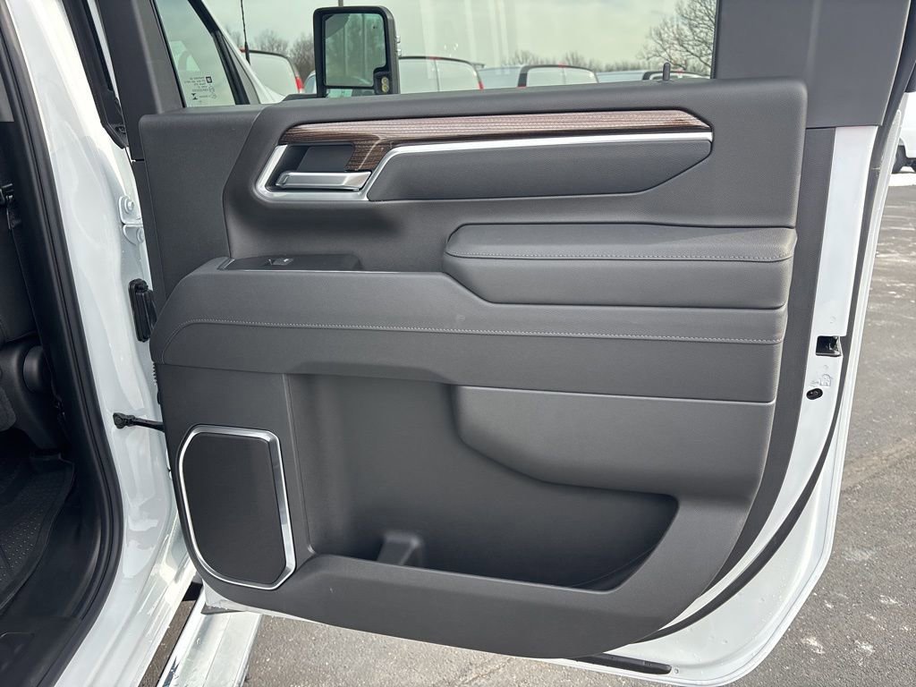 New 2026 Chevrolet Silverado 3500 LT w/ All Star Edition image 44