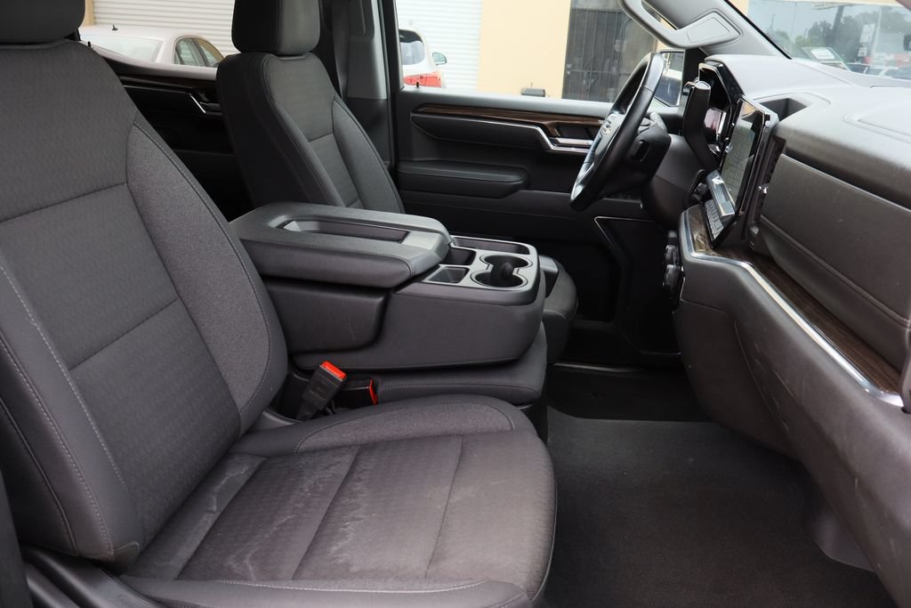 Used 2025 Chevrolet Silverado 1500 LT AWD/4WD image 26
