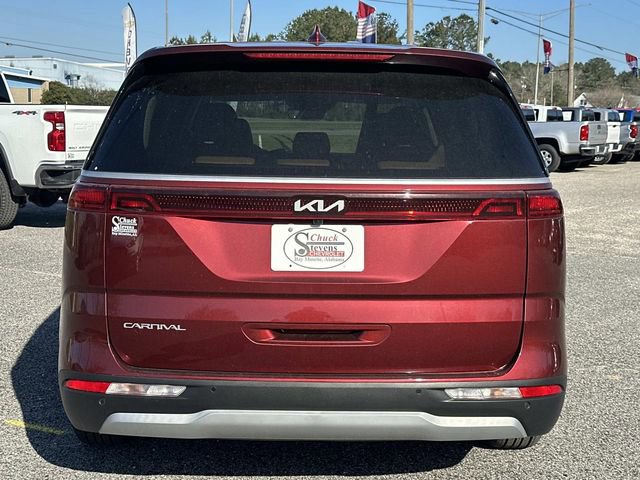 Used 2024 Kia Carnival LX image 4