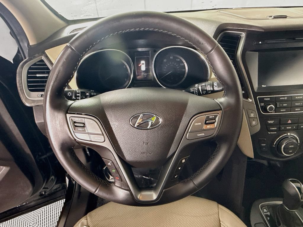 Used 2017 Hyundai Santa Fe Sport FWD image 19