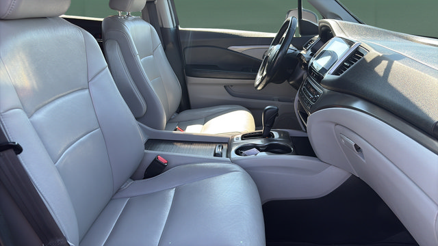 Used 2017 Honda Pilot EX-L image 25