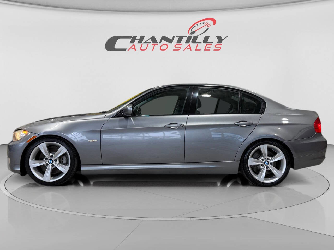 Used 2011 BMW 335i Sedan image 2