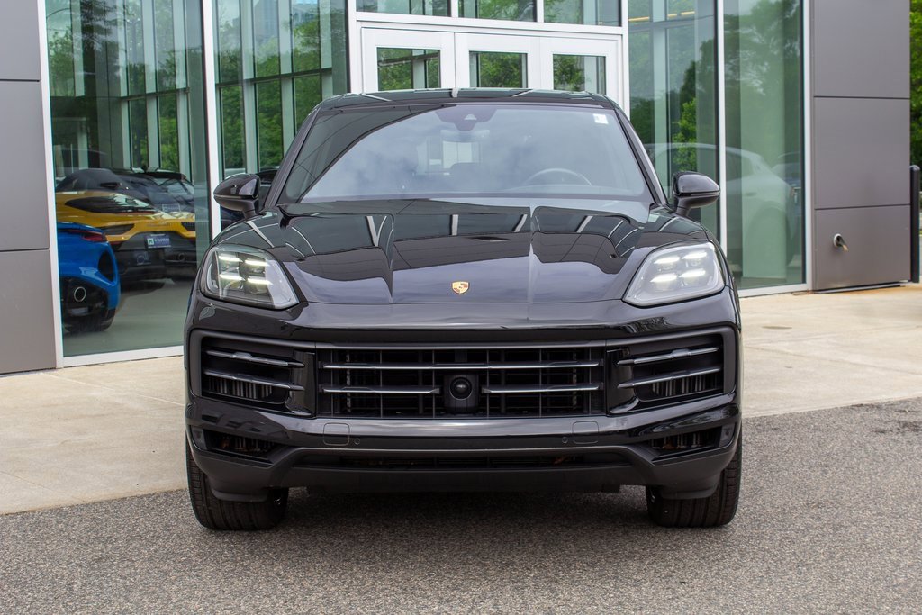 Used 2024 Porsche Cayenne S w/ Premium Package image 2