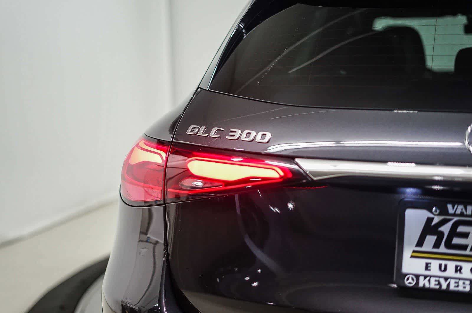 Certified 2025 Mercedes-Benz GLC 300 4MATIC image 11