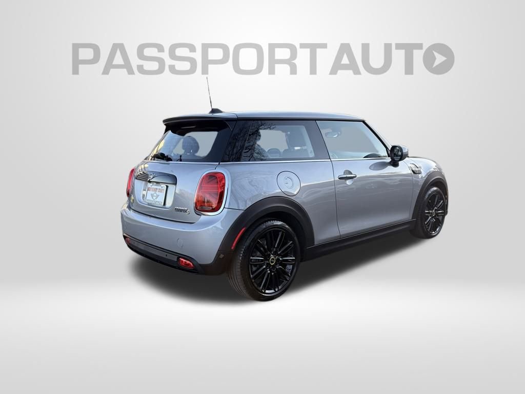 Used 2024 MINI Cooper SE image 7