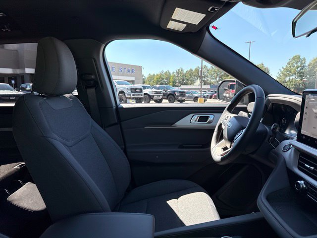 New 2027 Ford Explorer Active RWD image 15