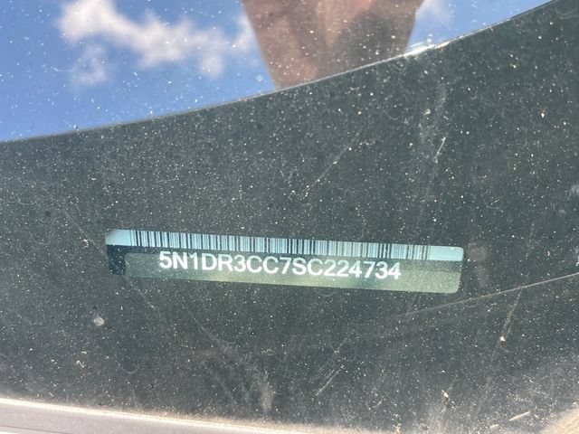 Used 2025 Nissan Pathfinder SL AWD/4WD image 35