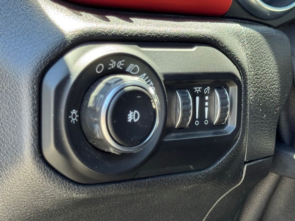 Used 2020 Jeep Wrangler Rubicon AWD/4WD image 20