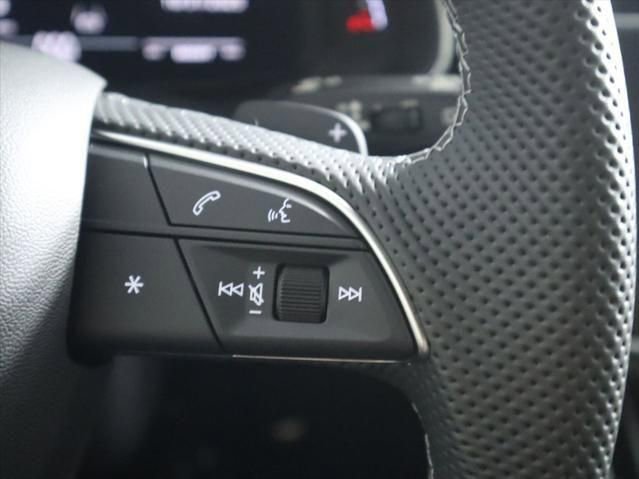 New 2025 Audi SQ7 Premium Plus image 11