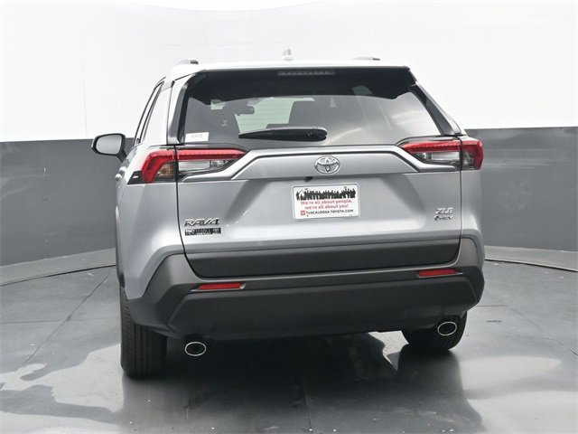 New 2025 Toyota RAV4 XLE image 18