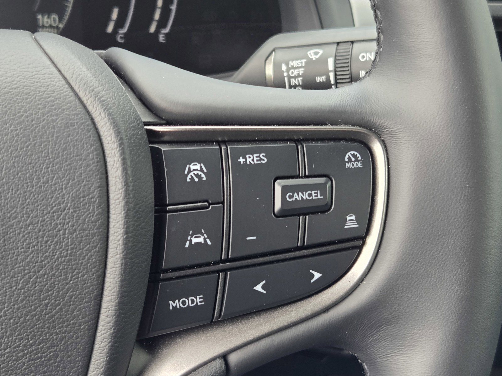 Certified 2025 Lexus UX 300h FWD w/ Accessory Package (Z2) image 23