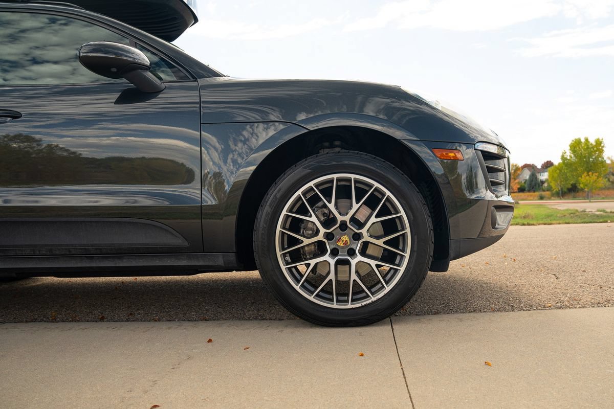 Used 2017 Porsche Macan S AWD/4WD image 9