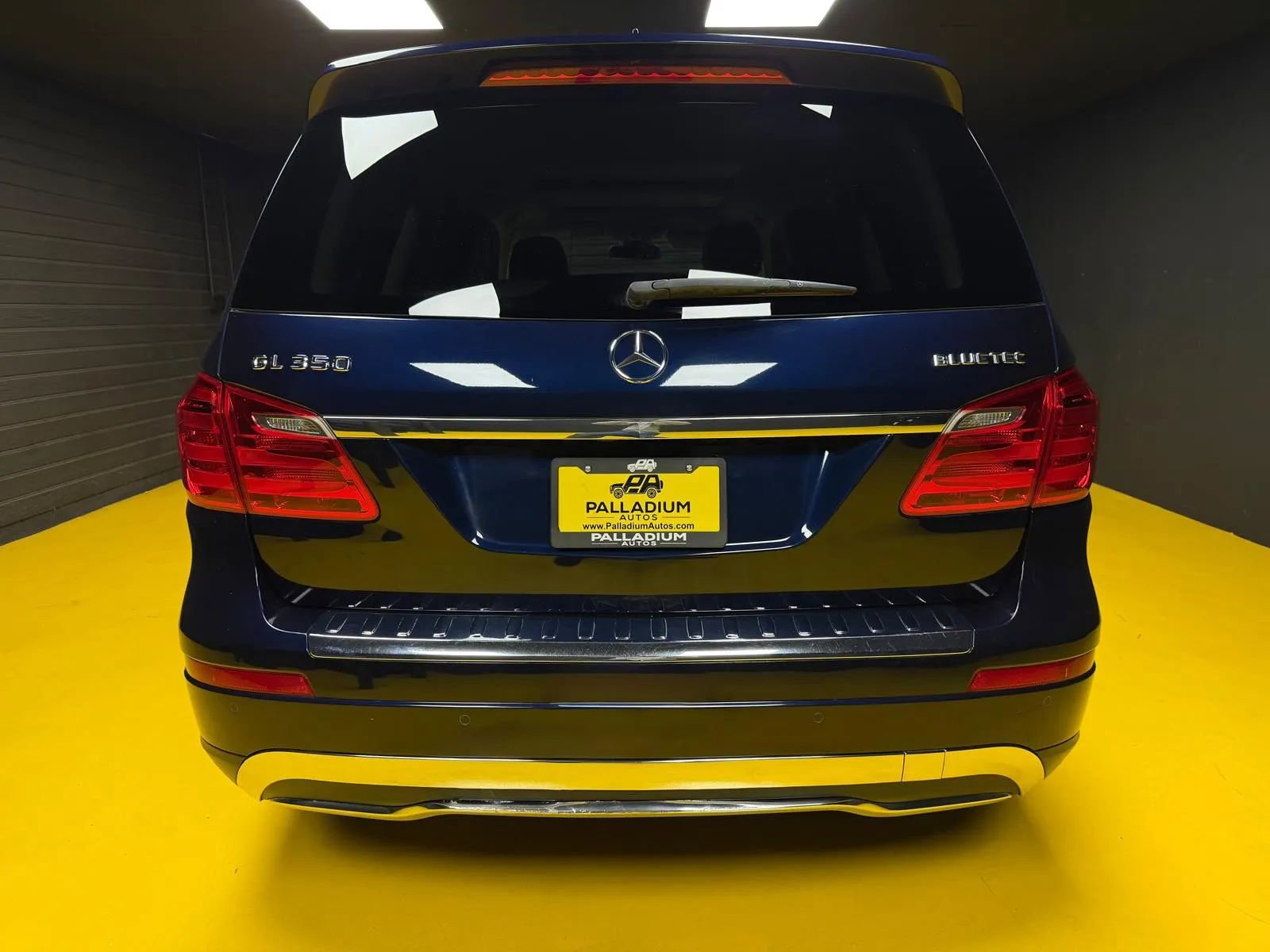 Used 2016 Mercedes-Benz GL 320 BlueTEC 4MATIC image 5