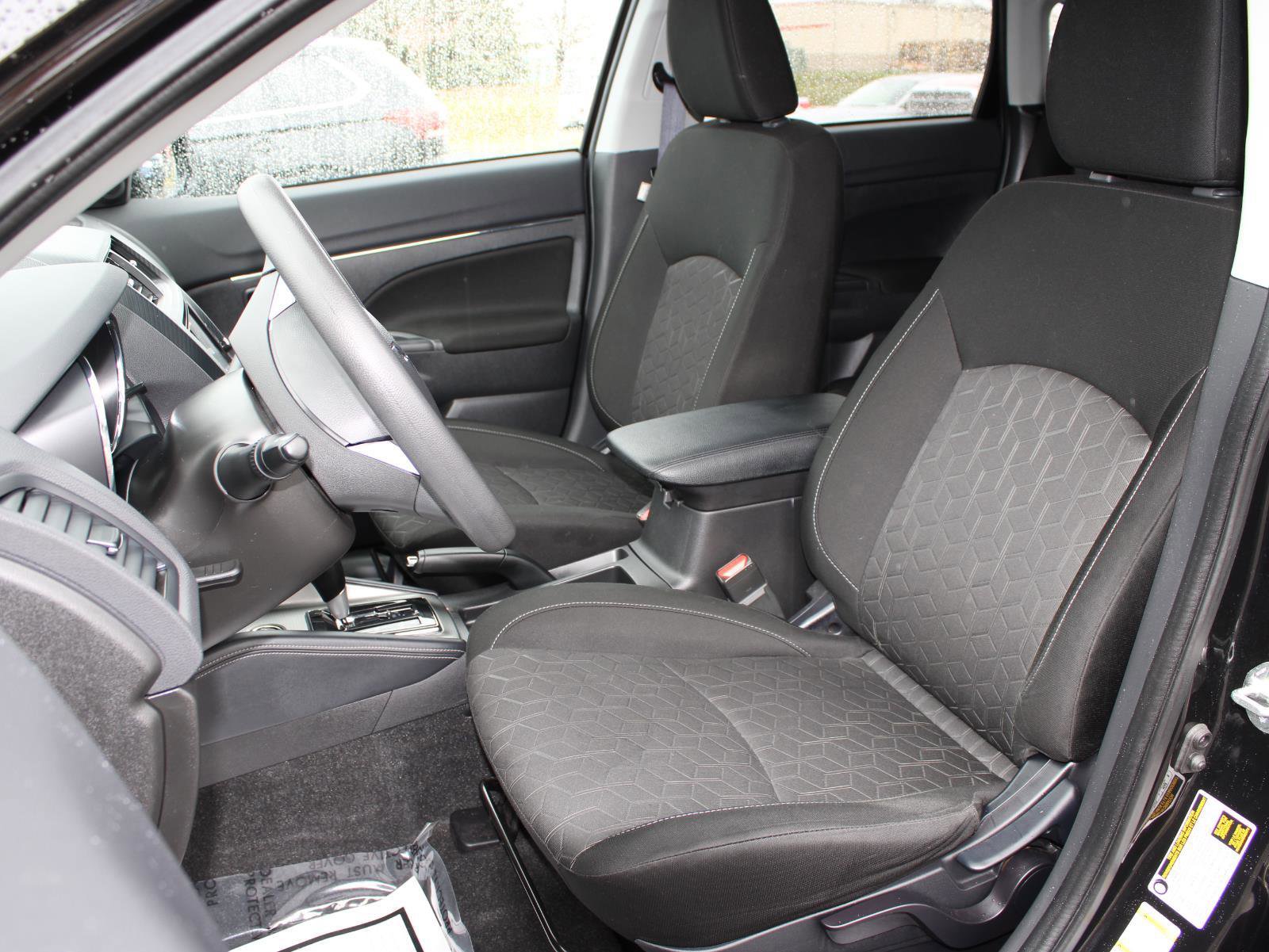 Used 2023 Mitsubishi Outlander Sport ES image 15