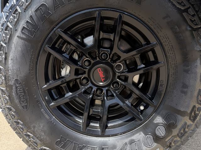 Certified 2021 Toyota Tacoma TRD Pro AWD/4WD image 10