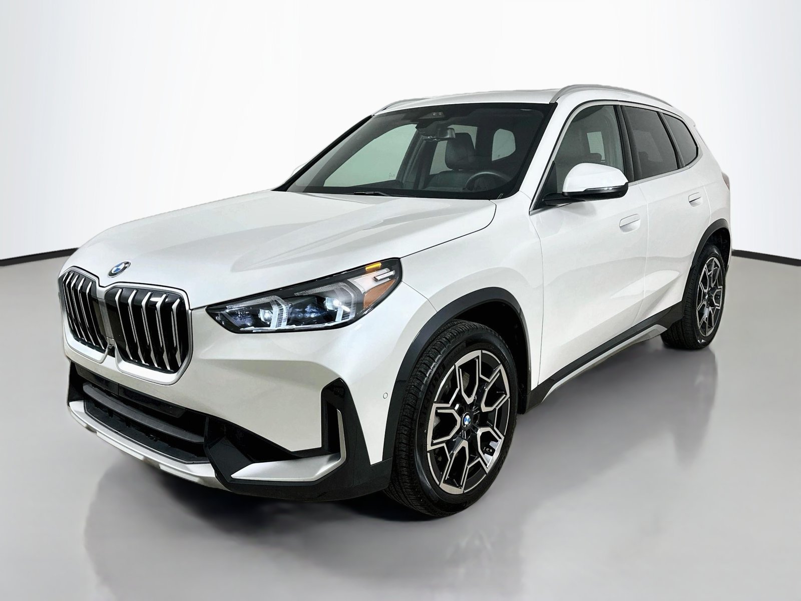Used 2026 BMW X1 xDrive28i w/ Technology Package