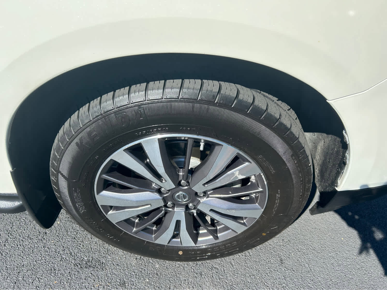 Used 2019 Nissan Pathfinder SL image 35