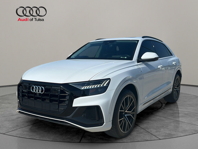 Used 2019 Audi Q8 Prestige w/ Luxury Package AWD/4WD image 3