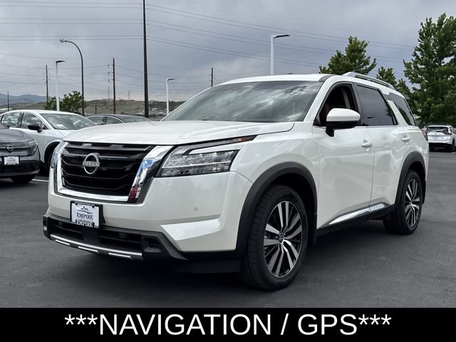 Used 2024 Nissan Pathfinder Platinum AWD/4WD image 7