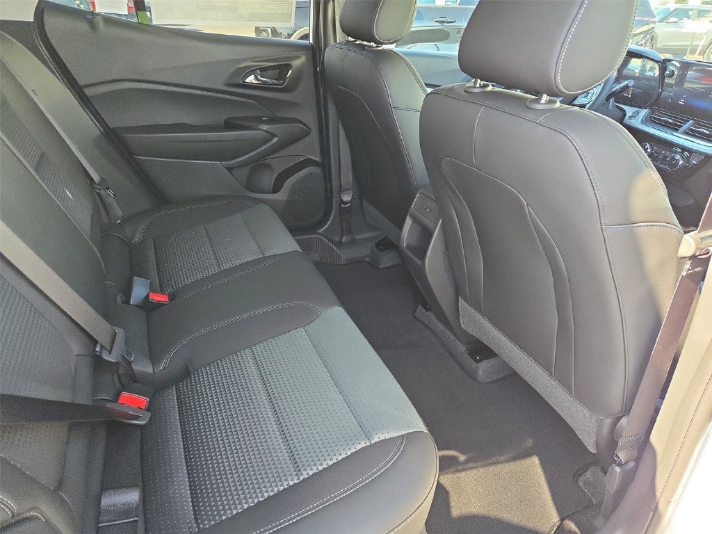 New 2026 Chevrolet Trax LT w/ Driver Confidence Package FWD image 18