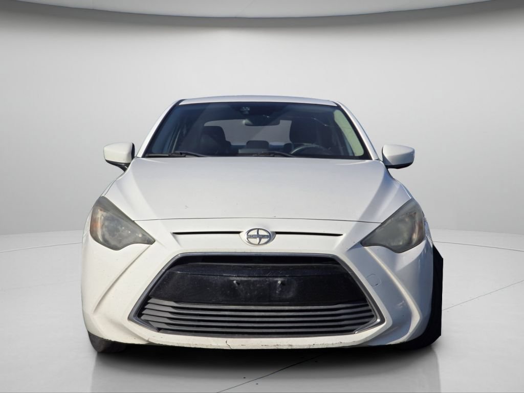 Used 2016 Scion iA FWD image 3