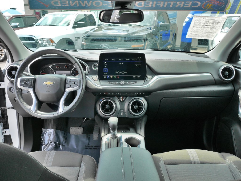 Used 2023 Chevrolet Blazer LT w/ Convenience Package AWD/4WD image 19