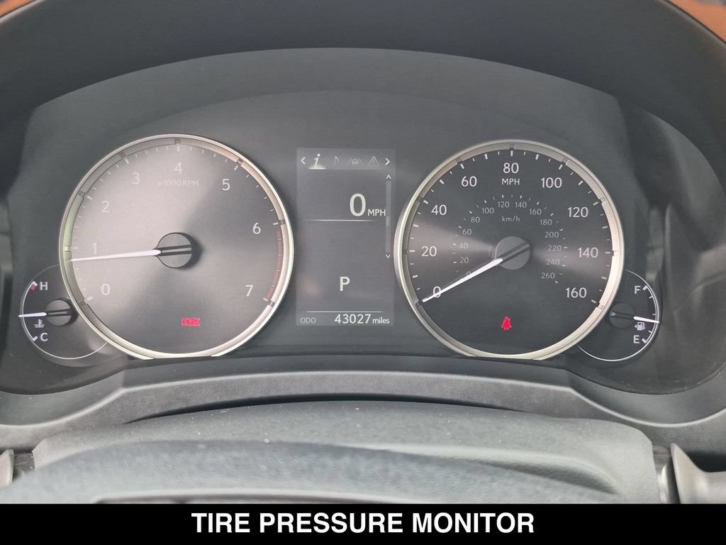 Used 2023 Lexus IS 300 w/ Comfort Package RWD image 19