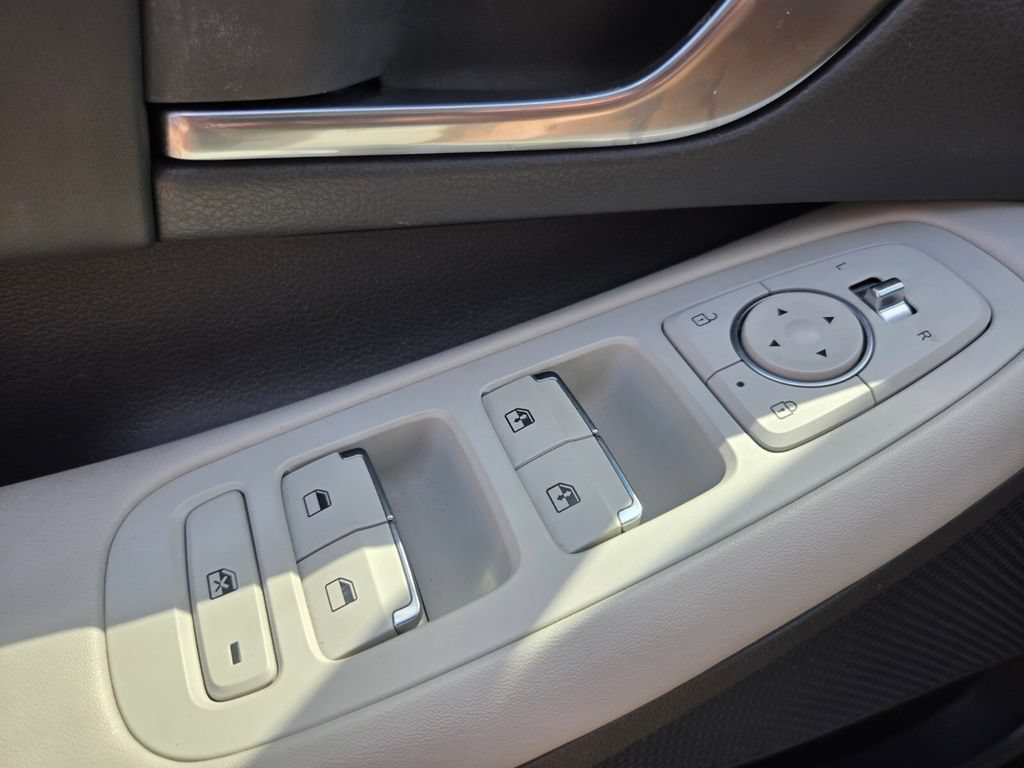 Used 2023 Hyundai Sonata SEL w/ Convenience Package FWD image 36