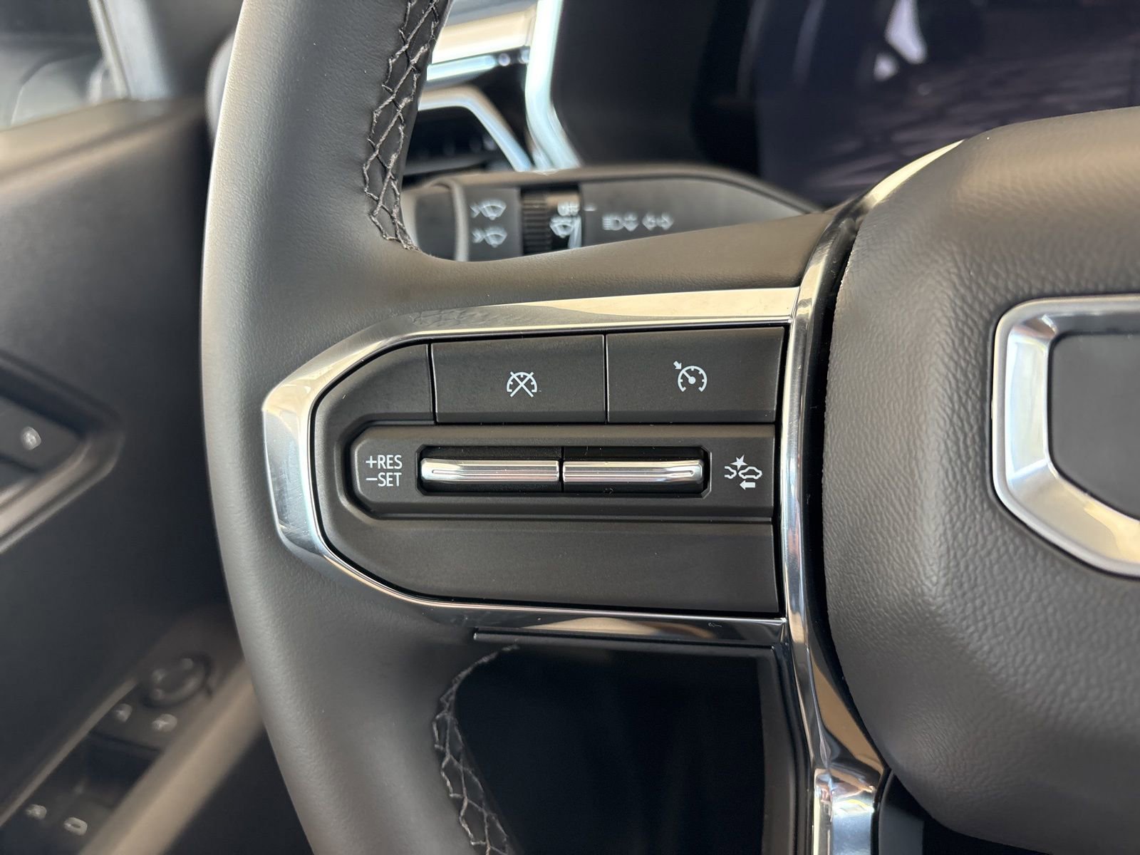 New 2026 GMC Canyon Elevation w/ Convenience Package RWD image 23