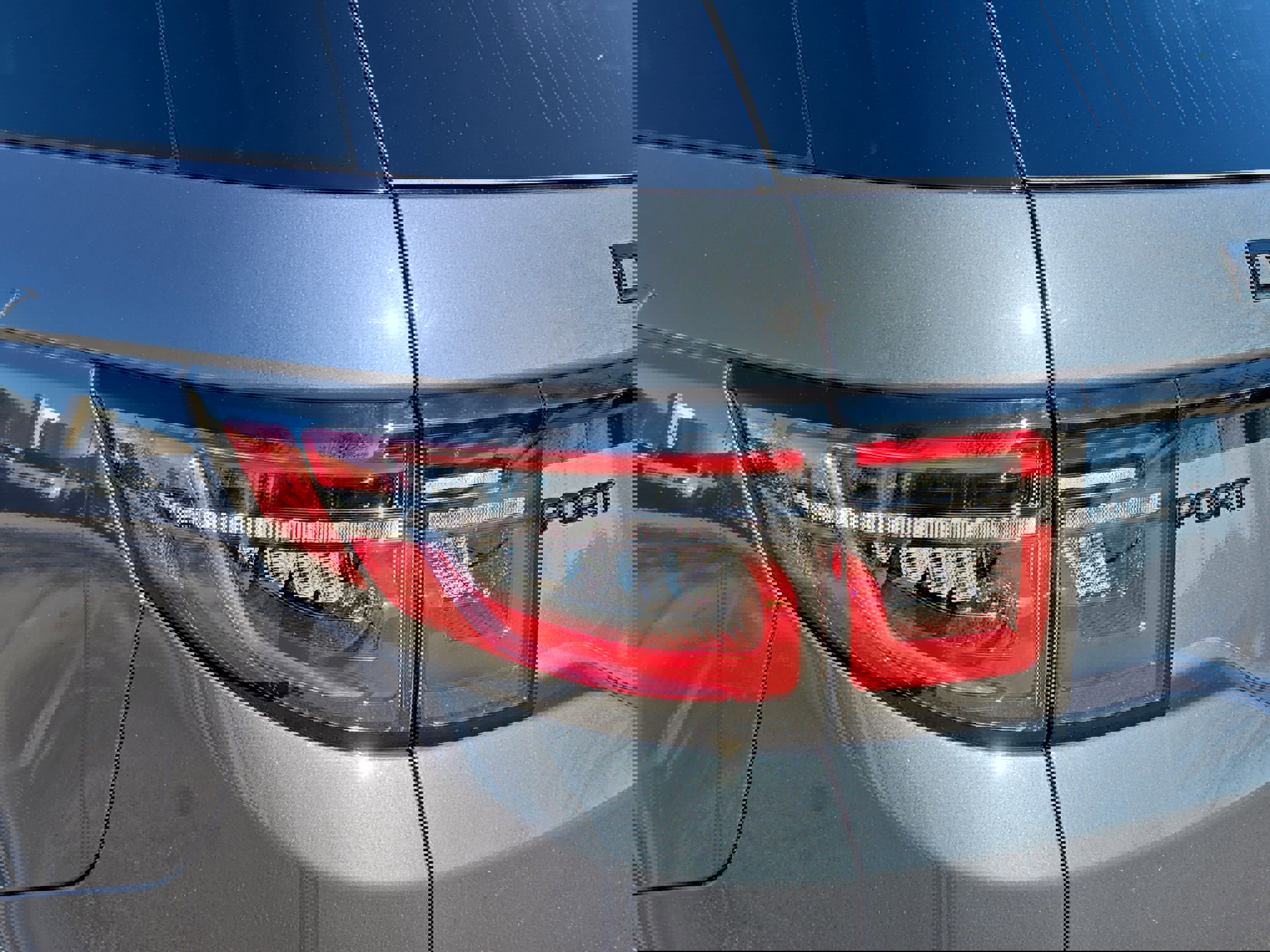 New 2025 Land Rover Discovery Sport Dynamic SE image 35