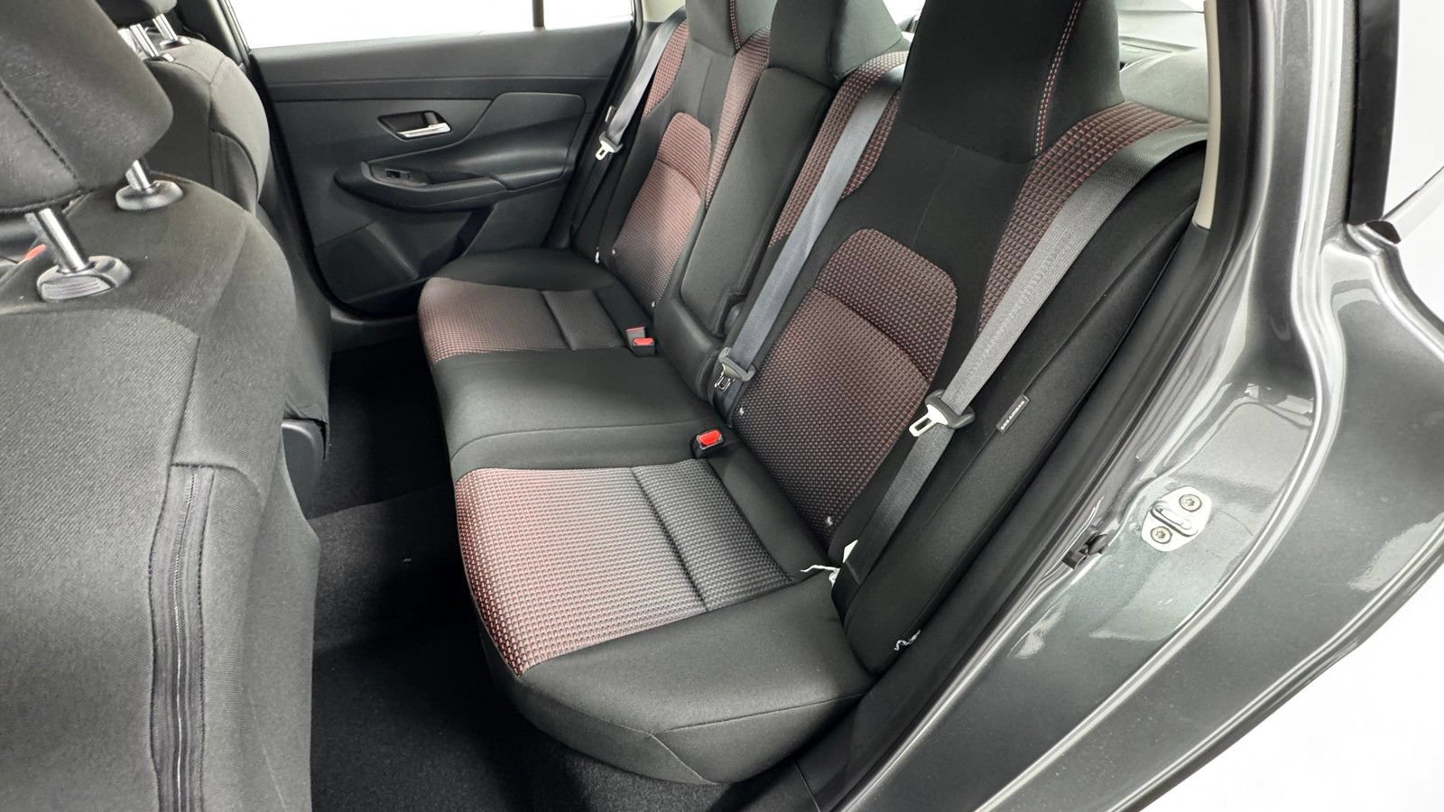 New 2026 Nissan Sentra SR w/ Floor Mat Package FWD image 12