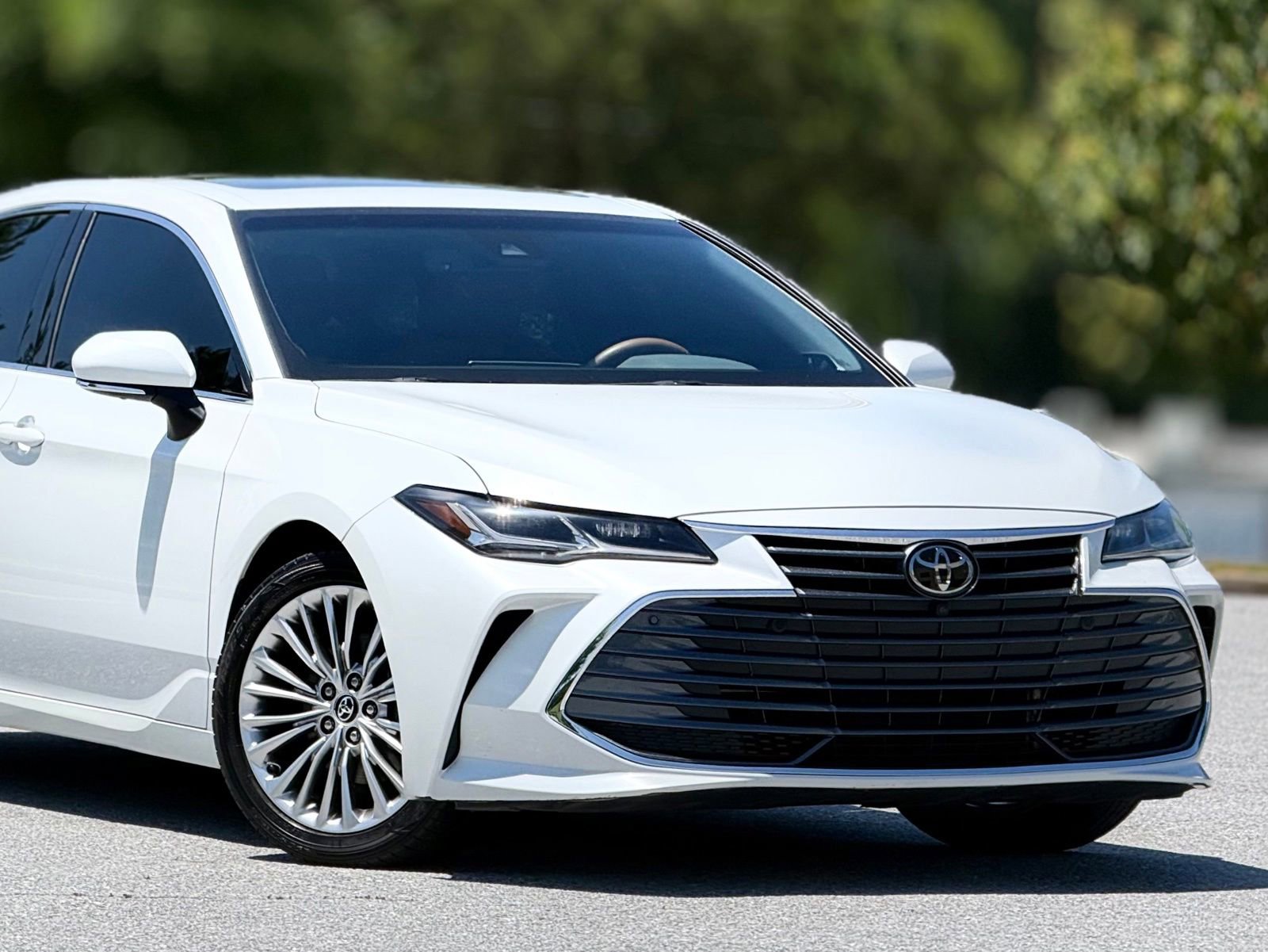 Used 2020 Toyota Avalon Limited w/ Advanced Safety Package FWD image 47